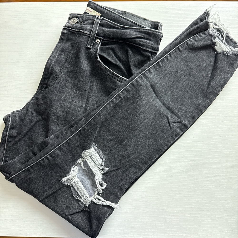 Levi's Black Ripped Skinny Jeans